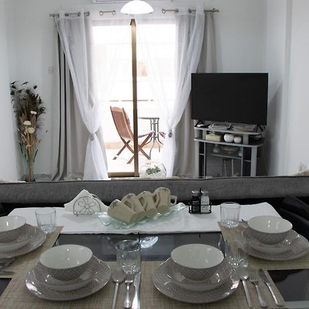 Apartment,Near The Beach Pinikoudes Larnaca Luaran gambar