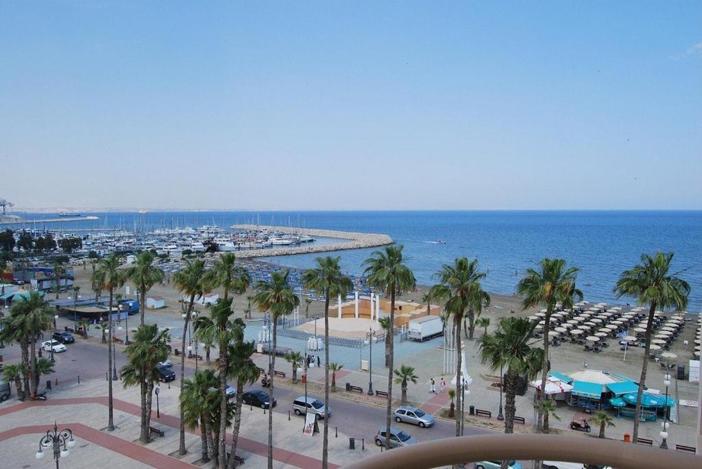 Apartment,Near The Beach Pinikoudes Larnaca Luaran gambar