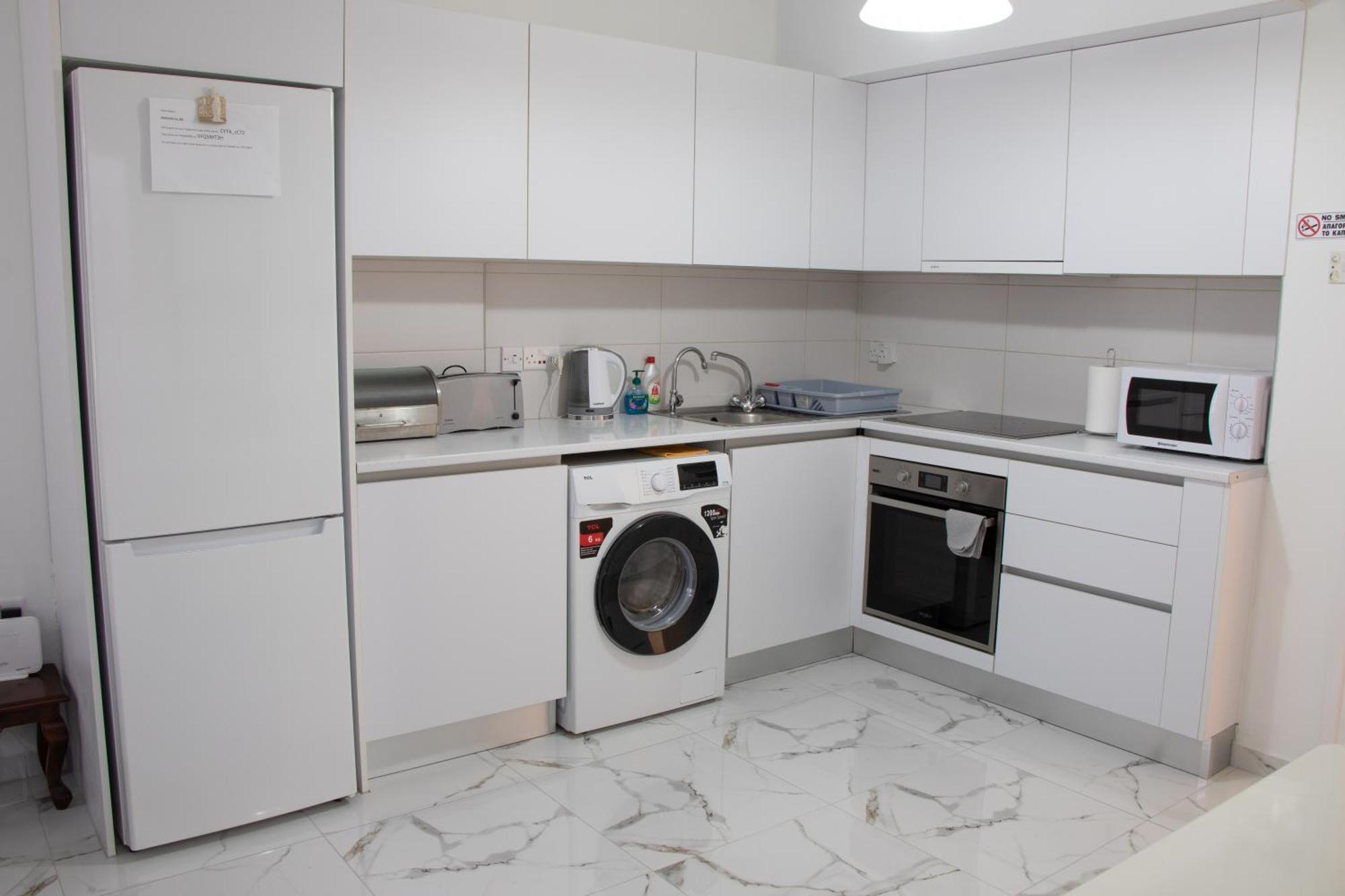 Apartment,Near The Beach Pinikoudes Larnaca Luaran gambar